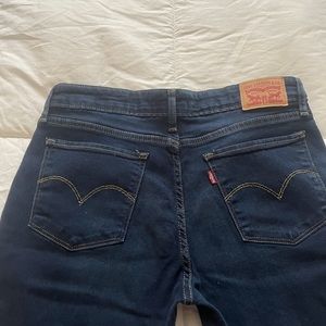 NWOT 711 Skinny Levi’s